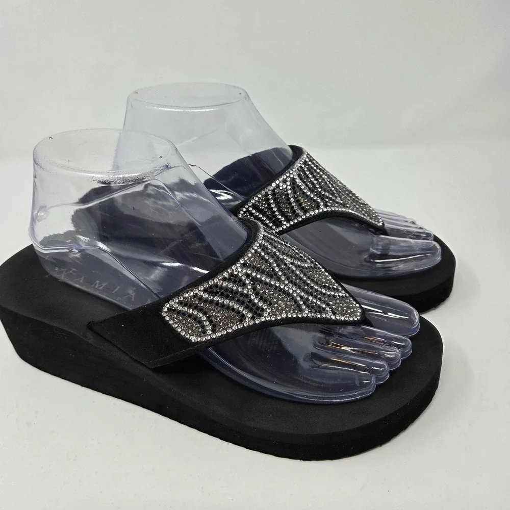 Amiani Sandal Womens 10.5 Black Vinyasa Sparkle Stones Thong Slip On Casual Zebr